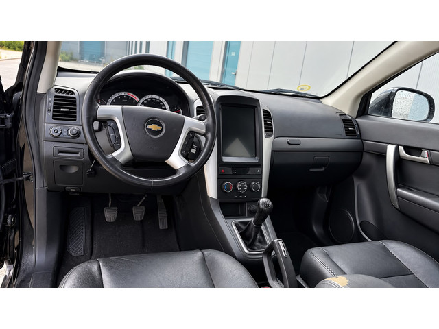 Foto 5 van Chevrolet Captiva 2.4 Intro Edition 2WD | Carplay | Trekhaak