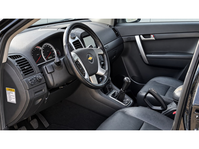 Foto 6 van Chevrolet Captiva 2.4 Intro Edition 2WD | Carplay | Trekhaak