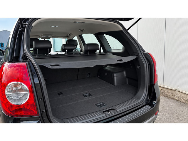 Foto 8 van Chevrolet Captiva 2.4 Intro Edition 2WD | Carplay | Trekhaak