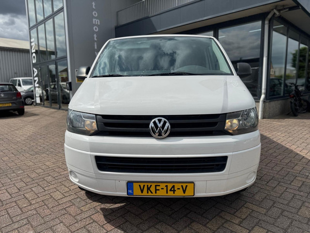Foto 8 van Volkswagen Transporter 2.0 L2H1 benzine grijs kenteken 3-zits lm-velgen dakdragers 152dzkm nap zeer