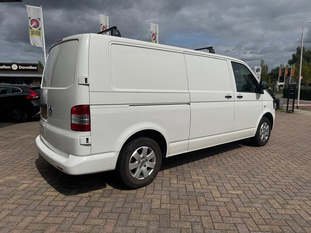 Foto 5 van Volkswagen Transporter 2.0 L2H1 benzine grijs kenteken 3-zits lm-velgen dakdragers 152dzkm nap zeer