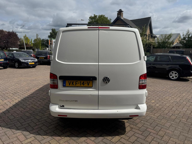 Foto 11 van Volkswagen Transporter 2.0 L2H1 benzine grijs kenteken 3-zits lm-velgen dakdragers 152dzkm nap zeer