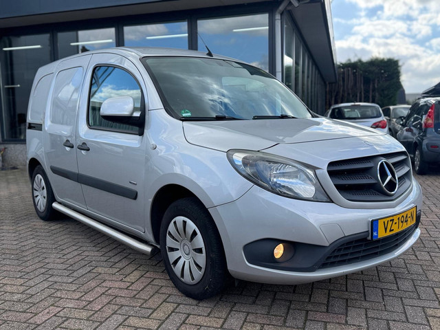 Foto 7 van Mercedes-Benz Citan 108 CDI BlueEFFICIENCY navigatie camera airco cruise controle elektrische pakket