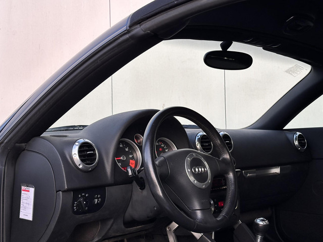 Foto 9 van Audi TT Roadster 1.8 5V Turbo l NL Auto l NAP l Cabrio l Leer l