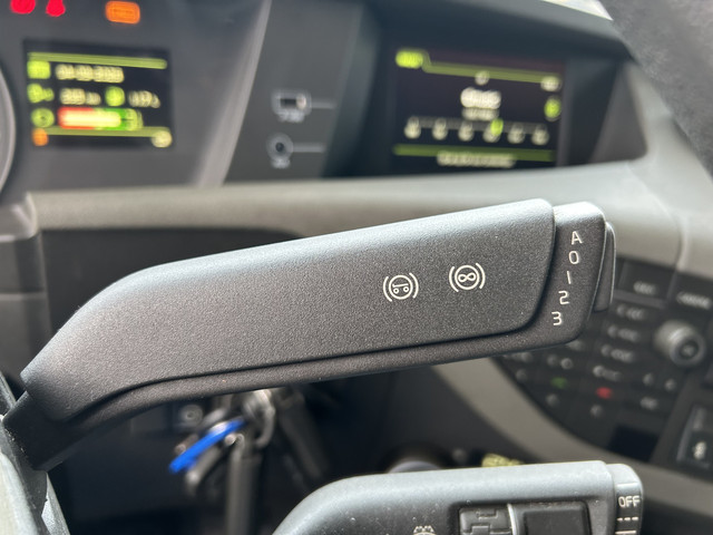 Foto 9 van Volvo FH 420 Globetrotter / 861 dkm / Night AC / VEB+ / 2 Tanks / NL Truck