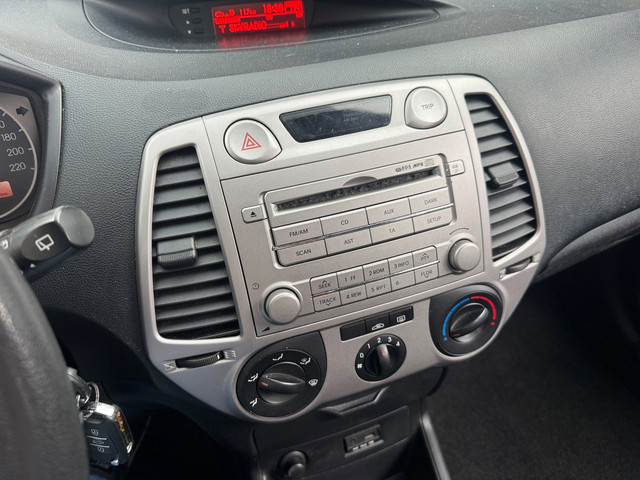 Foto 8 van Hyundai I20 1.2i ActiveVersion RIJD GOED & ZUINIG.
