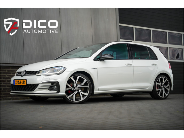 Foto 11 van Volkswagen Golf 7.5 2.0 TDI GTD 184 pk /Automaat/ Pano-Dak/ Sport-Stoelen/ Stoel.Verw/ Adap.Cruise/