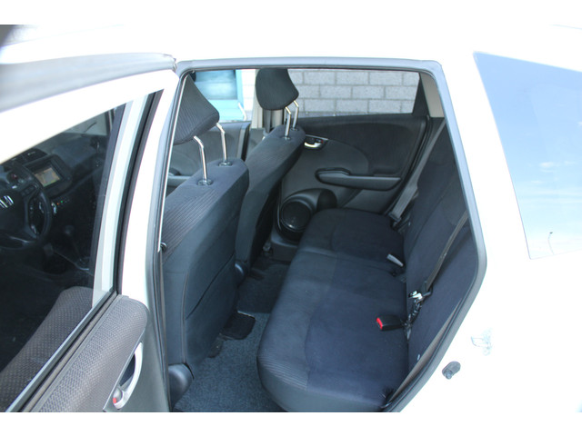 Foto 7 van Honda Jazz 1.4 Hybrid Elegance Trekhaak Navi Camera Panoramadak