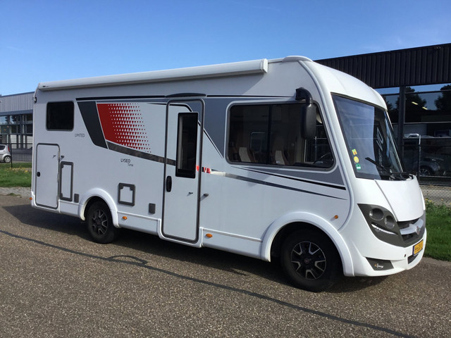 Foto 10 van Buerstner LYSEO T 690G AUTOMAAT