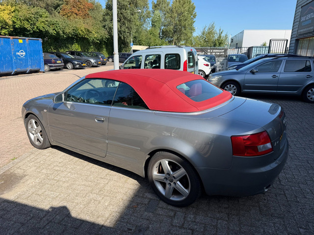 Foto 3 van Audi A4 Cabriolet Audi A4 Cabriolet 2.4 V6 Exclusive Automaat Inruil Mogelijk