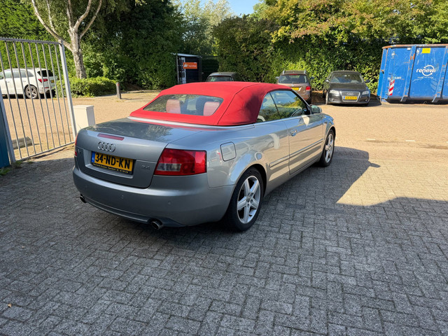 Foto 10 van Audi A4 Cabriolet Audi A4 Cabriolet 2.4 V6 Exclusive Automaat Inruil Mogelijk