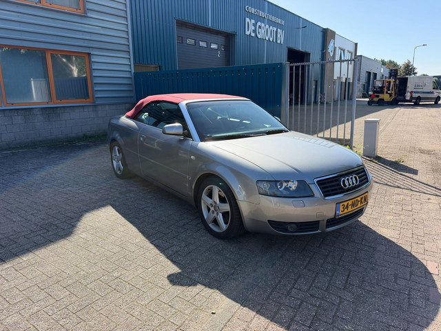 Foto 8 van Audi A4 Cabriolet Audi A4 Cabriolet 2.4 V6 Exclusive Automaat Inruil Mogelijk