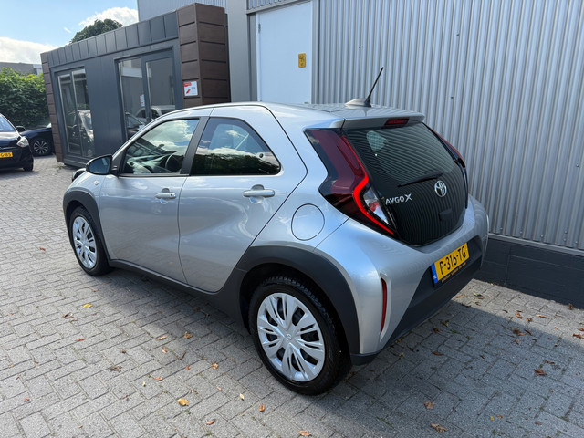 Foto 7 van Toyota Aygo X 1.0 VVT-i MT Play / 3X AYGO X OP VOORRAAD!! / APPLE CARPLAY / CAMERA / AIRCO / CRUISE