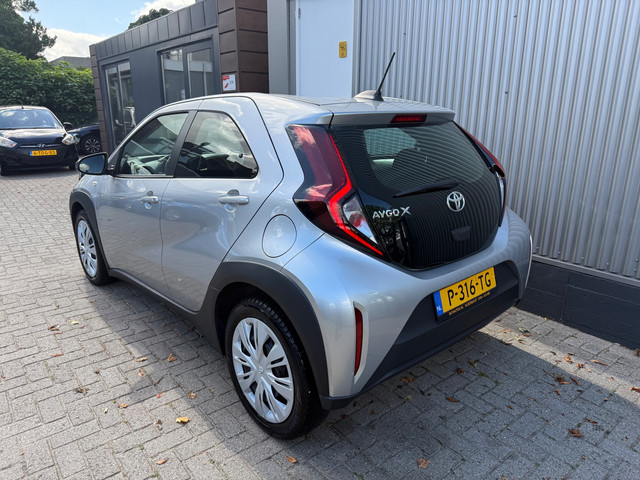 Foto 8 van Toyota Aygo X 1.0 VVT-i MT Play / 3X AYGO X OP VOORRAAD!! / APPLE CARPLAY / CAMERA / AIRCO / CRUISE