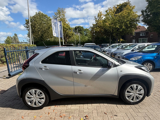 Foto 11 van Toyota Aygo X 1.0 VVT-i MT Play / 3X AYGO X OP VOORRAAD!! / APPLE CARPLAY / CAMERA / AIRCO / CRUISE