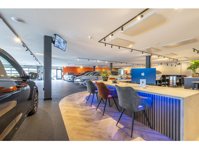 Foto 4 van BMW X5 M Competition Pano| Harman kardon| Head up