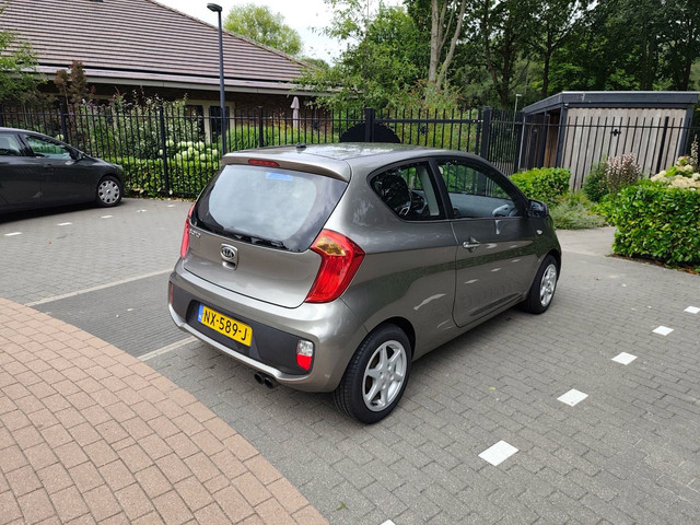 Foto 2 van Kia Picanto 1.0 CVVT airco LM *130.000km*
