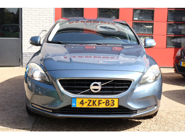 Foto 4 van Volvo V40 1.6 T2 Summum - Navi - Stoelverwarming