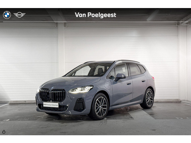 Foto 3 van BMW 2 Serie Active Tourer 225e xDrive M Sport | driving Assistent prof.
