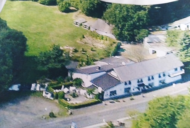 Foto 4 van Hotel met 7 kamers, privéwoning en 6.300 m² grond in Windhagen Duitsland