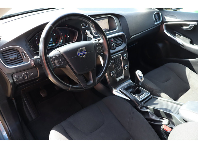 Foto 11 van Volvo V40 1.6 T2 Summum - Navi - Stoelverwarming