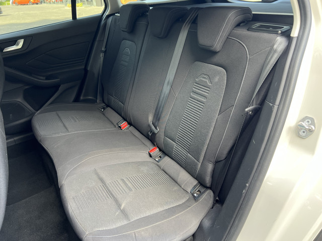 Foto 6 van Ford FOCUS Wagon 1.5 EcoBlue Active | Winter pack! | Camera | Apple Carplay
