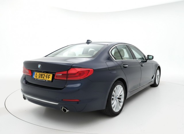Foto 10 van BMW 5-SERIE 530E I Performance HIGH EXE, Xenon, Camera, Cruise