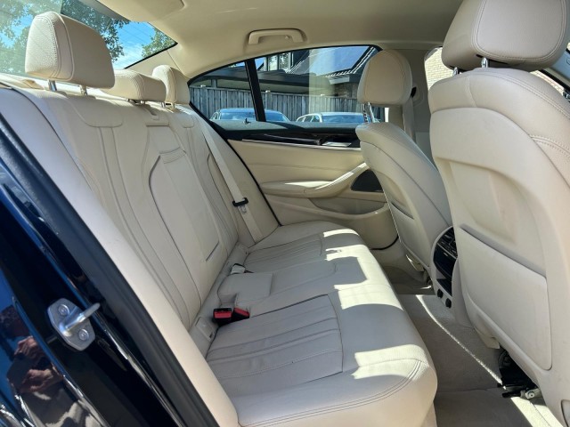 Foto 2 van BMW 5-SERIE 530E I Performance HIGH EXE, Xenon, Camera, Cruise