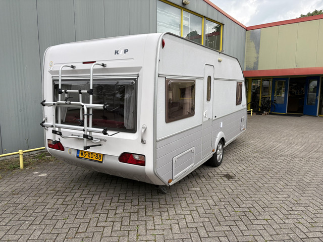 Foto 11 van Kip Grey Line Special 50 TDB Unico Voortent,fietenrek