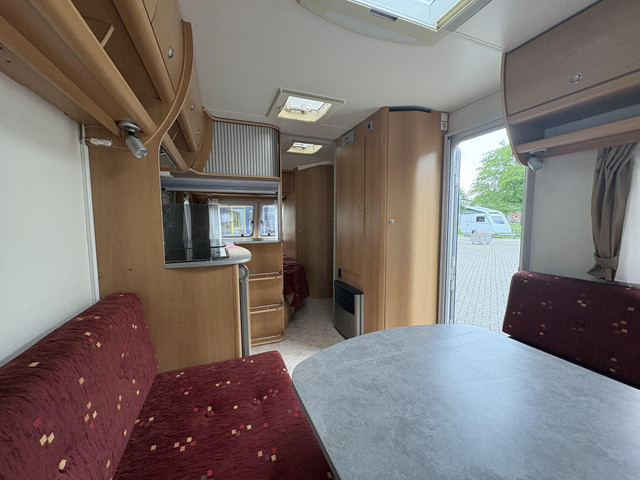 Foto 8 van Kip Grey Line Special 50 TDB Unico Voortent,fietenrek