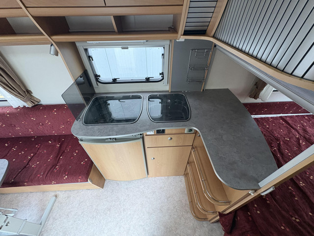 Foto 6 van Kip Grey Line Special 50 TDB Unico Voortent,fietenrek