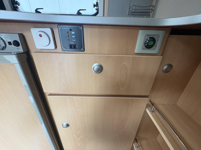 Foto 3 van Kip Grey Line Special 50 TDB Unico Voortent,fietenrek