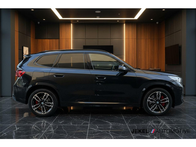 Foto 8 van BMW X1 sDrive18i M-Sport Pro, Panoramadak, 19" LM velgen, Key less. Apple Carplay, enz