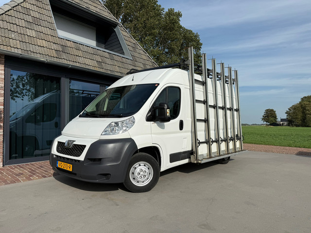 Foto 2 van Peugeot Boxer 335 2.2 Glaswagen HDI L2H2