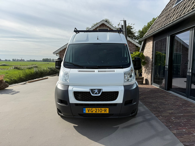 Foto 8 van Peugeot Boxer 335 2.2 Glaswagen HDI L2H2