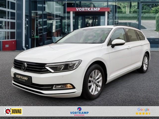 Foto 11 van VOLKSWAGEN PASSAT VARIANT 1.4 TSI COMFORTLINE TREKHAAK/NAVI/PDC/CRUISE