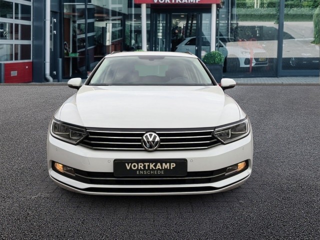 Foto 10 van VOLKSWAGEN PASSAT VARIANT 1.4 TSI COMFORTLINE TREKHAAK/NAVI/PDC/CRUISE