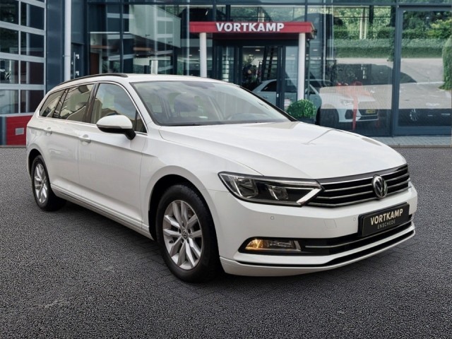 Foto 8 van VOLKSWAGEN PASSAT VARIANT 1.4 TSI COMFORTLINE TREKHAAK/NAVI/PDC/CRUISE