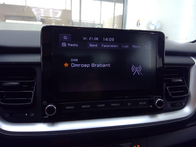 Foto 4 van Kia Stonic 1.0 T-GDi MHEV DynamicLine Camra+Airco+cruise-Control+Apple-carplay+Led = TOP KLEUR !!