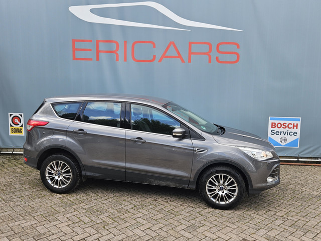 Foto 10 van Ford Kuga 1.6 Titanium NAVI PDC TEL LM LEER TREKHAAK