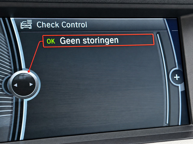 Foto 2 van BMW 5-serie 523i 204PK_Xenon_Led_Trekhaak