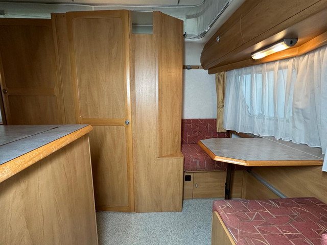 Foto 4 van Eriba Touring Triton 430 GT Cassetteluifel Fietsendrager