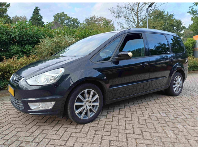 Foto 3 van Ford Galaxy 1.6 SCTi Trend Business 7 persoons