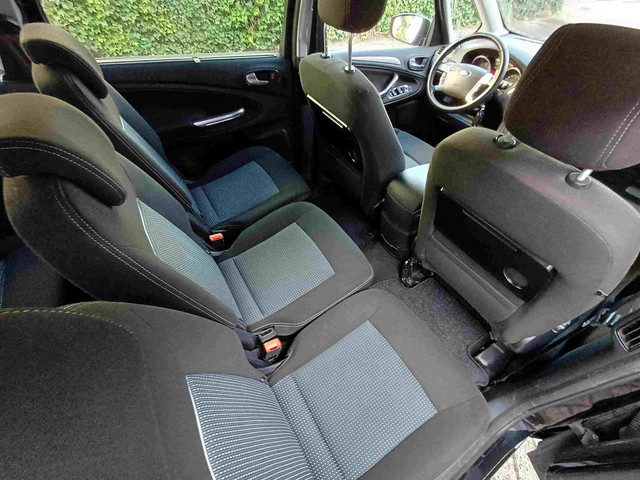 Foto 11 van Ford Galaxy 1.6 SCTi Trend Business 7 persoons