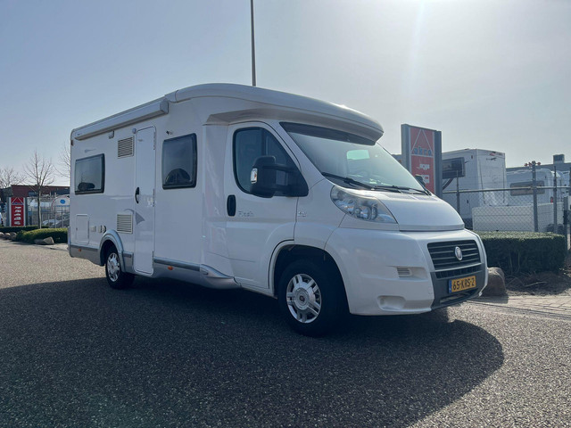 Foto 2 van Chausson Flash 08 | Fiat Ducato 130 MultiJet | Luifel | Camera | Fietsenrek | Airco (motorgedeelte)