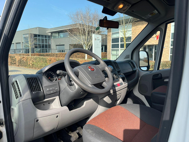 Foto 5 van Chausson Flash 08 | Fiat Ducato 130 MultiJet | Luifel | Camera | Fietsenrek | Airco (motorgedeelte)