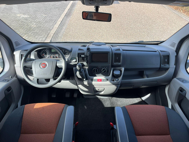 Foto 3 van Chausson Flash 08 | Fiat Ducato 130 MultiJet | Luifel | Camera | Fietsenrek | Airco (motorgedeelte)