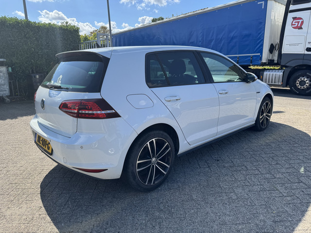 Foto 5 van Volkswagen Golf 1.4 TSI GTE B (bj 2015, automaat)