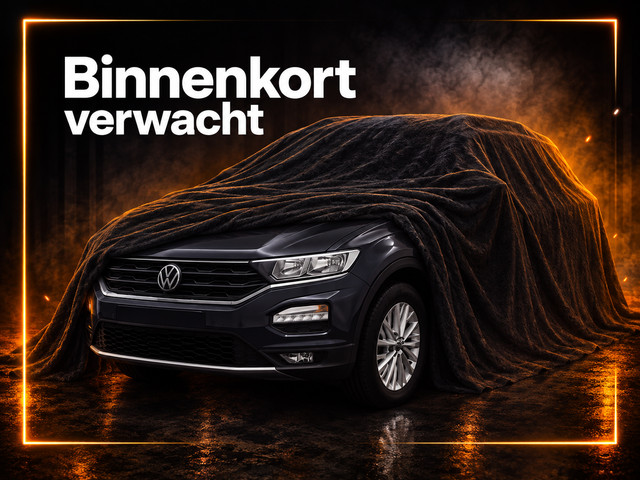 Foto 2 van Volkswagen T-Roc 1.5 TSI Style | ACC | Navi | Camera | Trekhaak