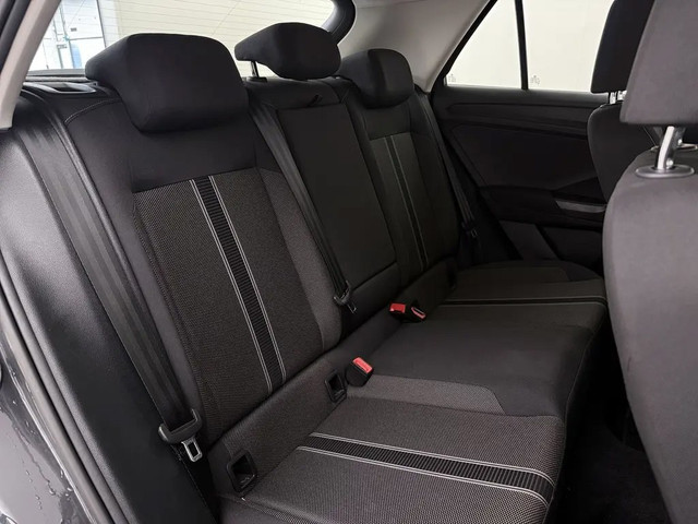 Foto 5 van Volkswagen T-Roc 1.5 TSI Style | ACC | Navi | Camera | Trekhaak